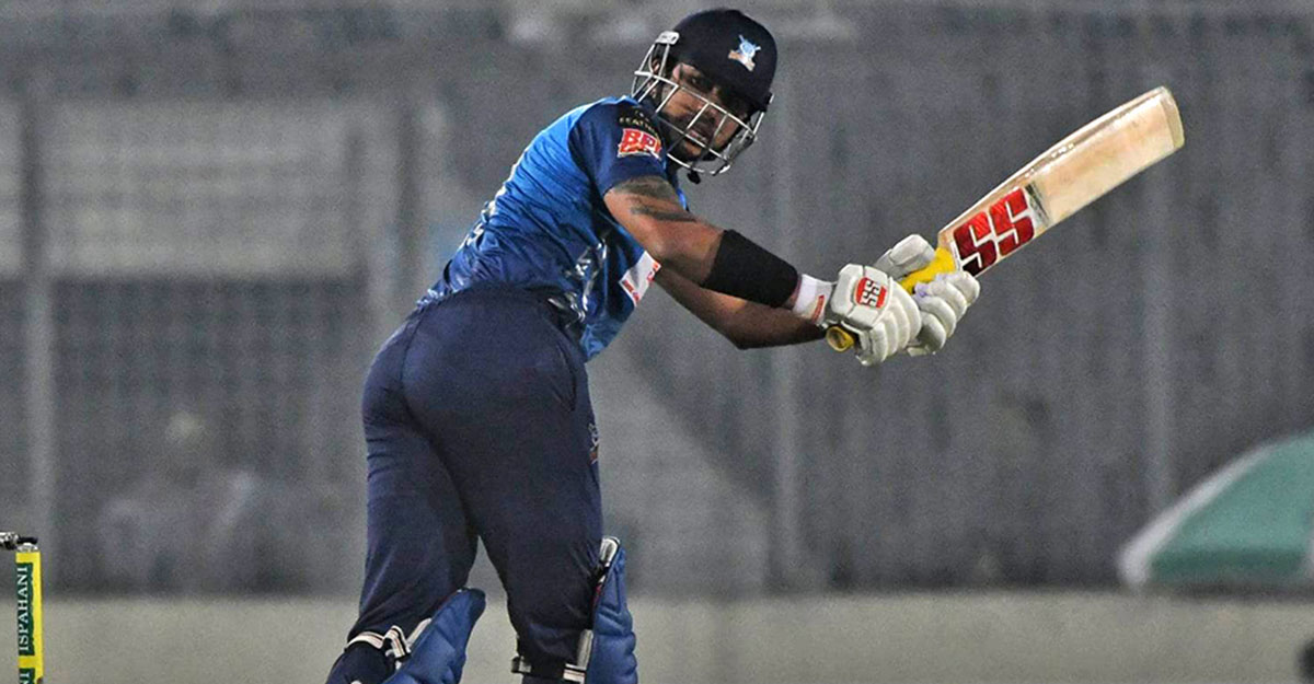 বাঁচা-মরার লড়াইয়ে ঢাকার সংগ্রহ ১৩০