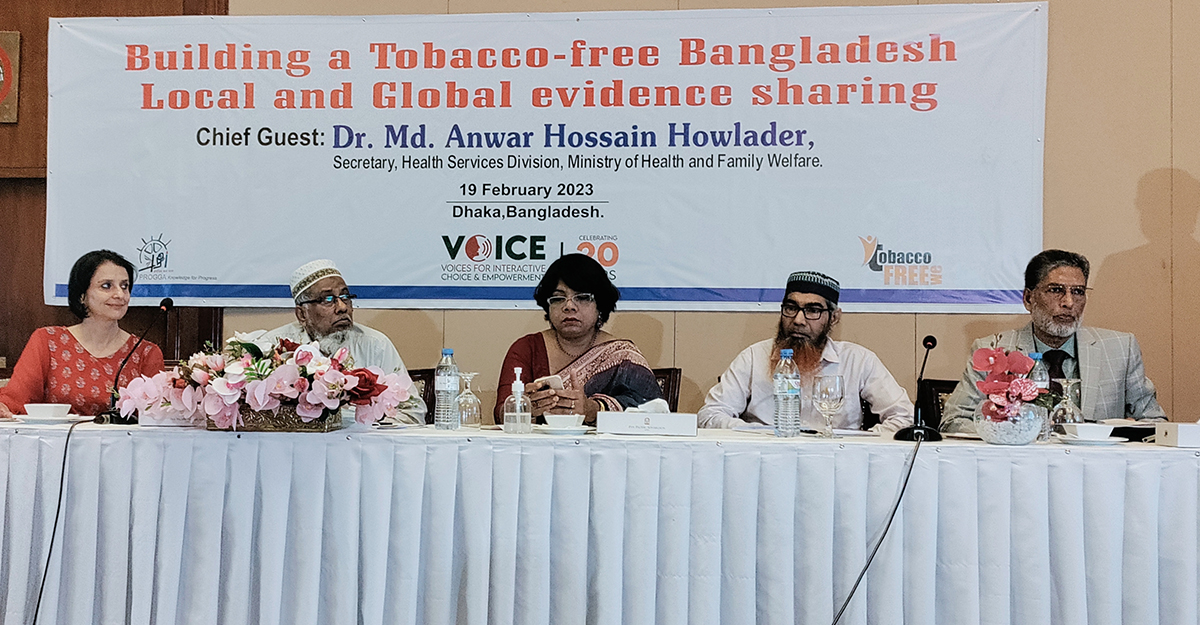 ব্যাপকভাবে পরোক্ষ ধূমপানের শিকার হচ্ছেন অধূমপায়ীরা: গবেষণা