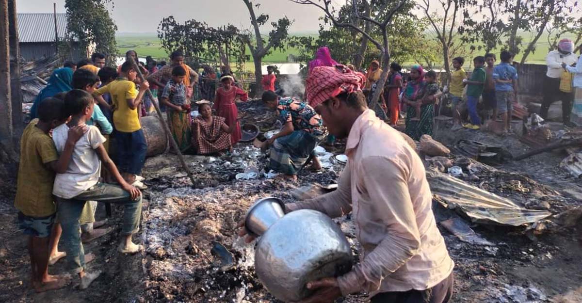 সুনামগঞ্জে আগুনে পুড়ে ছাই হলো ৩৭টি বসতঘর