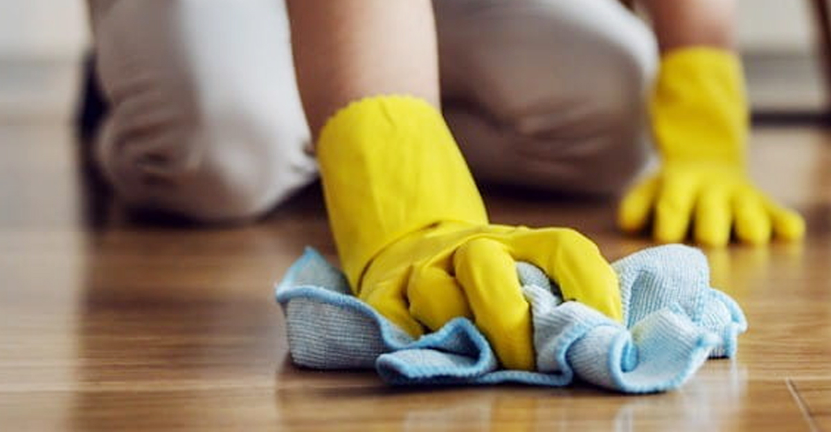 বাসায় ছোট বাচ্চা থাকলে ফ্লোর পবিত্র রাখবেন যেভাবে