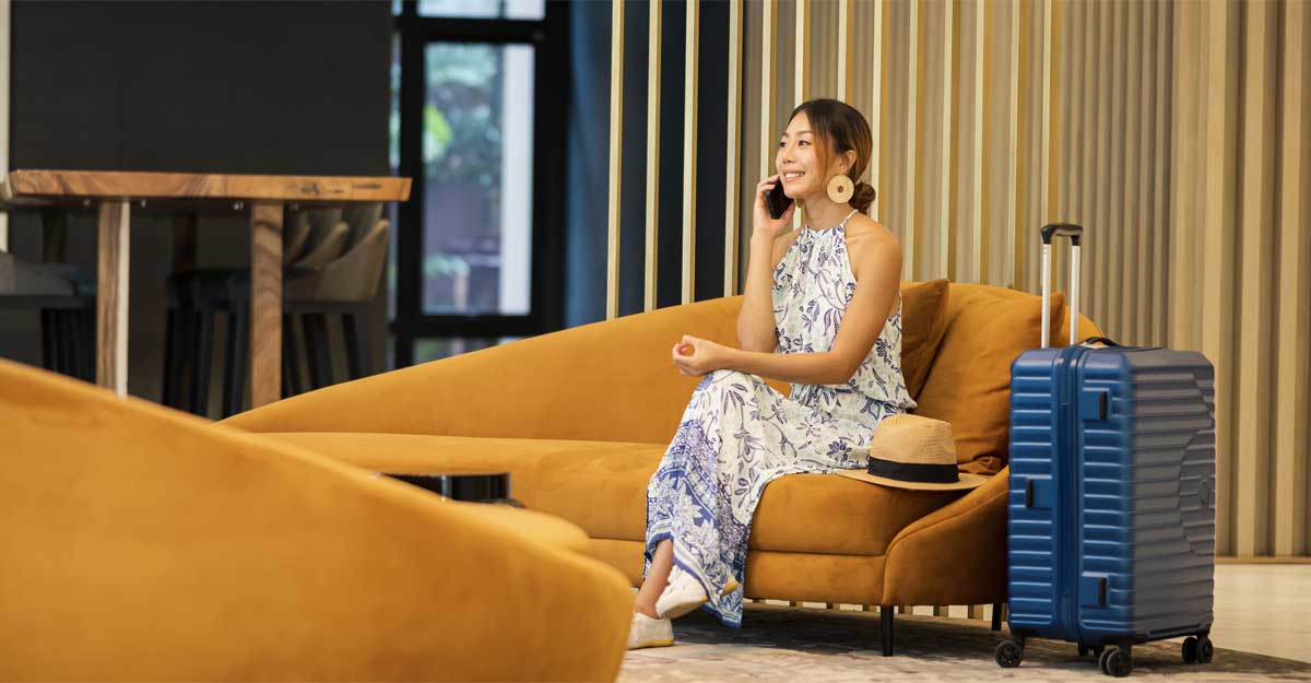 বিমানের টিকিট কেটে বছরজুড়ে যেভাবে ফ্রি খাবার খেলেন