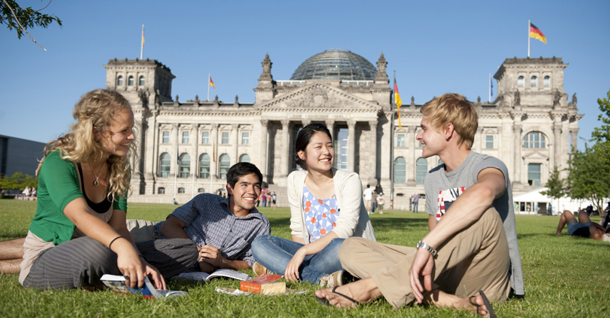 যেসব দেশে বিনা খরচে পড়তে যাওয়া যায়