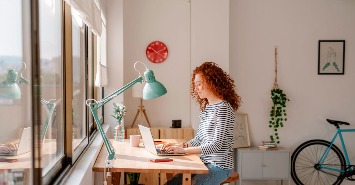 বাড়িতে বসে কাজ করতে চান এক তৃতীয়াংশ ইউরোপীয়