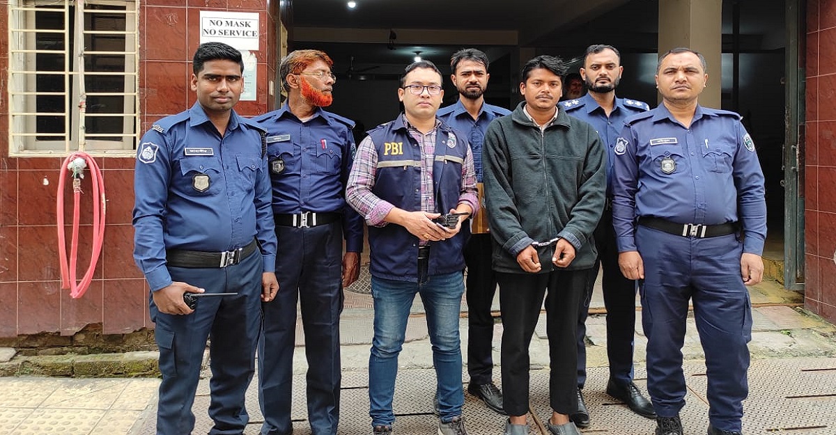 ভুয়া পুলিশ পরিচয়ে অপহরণ: ফোনের সূত্র ধরে অপরাধী গ্রেফতার