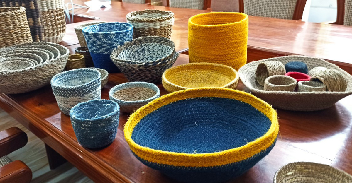 রাজবাড়ীর পাট, হোগলা পাতা ও কচুরিপানার পণ্য যাচ্ছে ২৬ দেশে