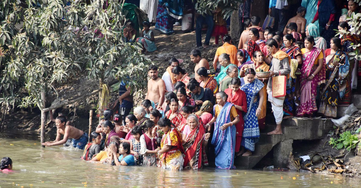 রাজবাড়ীতে জমজমাট ১০ দিনব্যাপী ‘নলিয়ার মেলা’