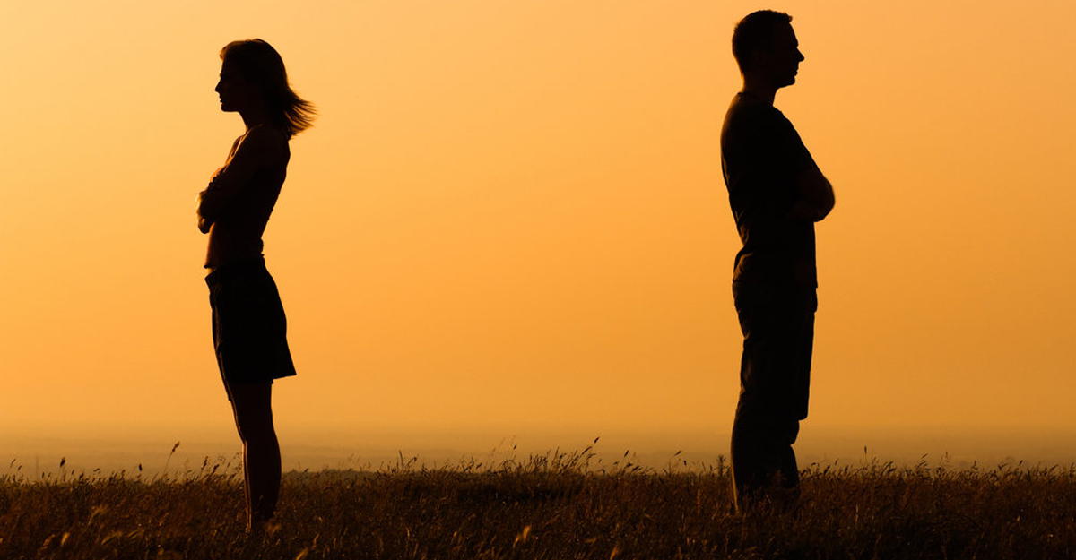 স্বামীর যেসব আচরণে সম্পর্কে ফাটল ধরে