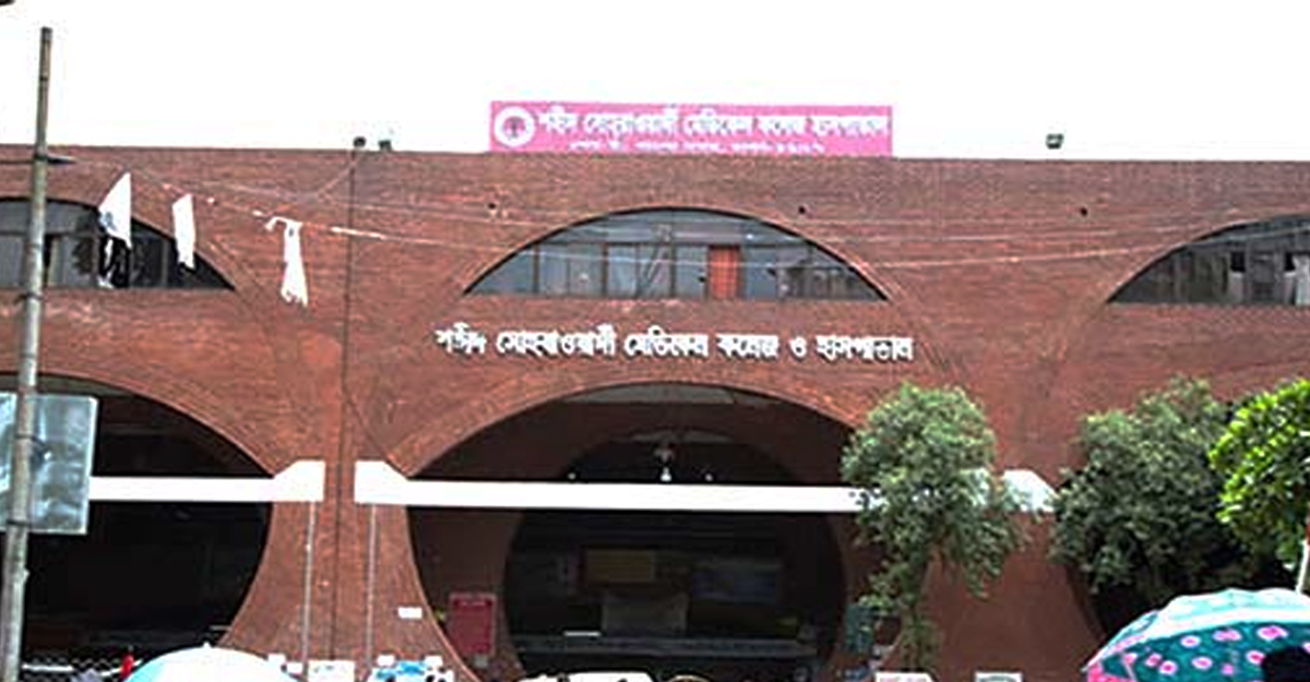 ২২ মাসের সন্তানকে মাটিতে আছড়ে মারলেন বাবা!