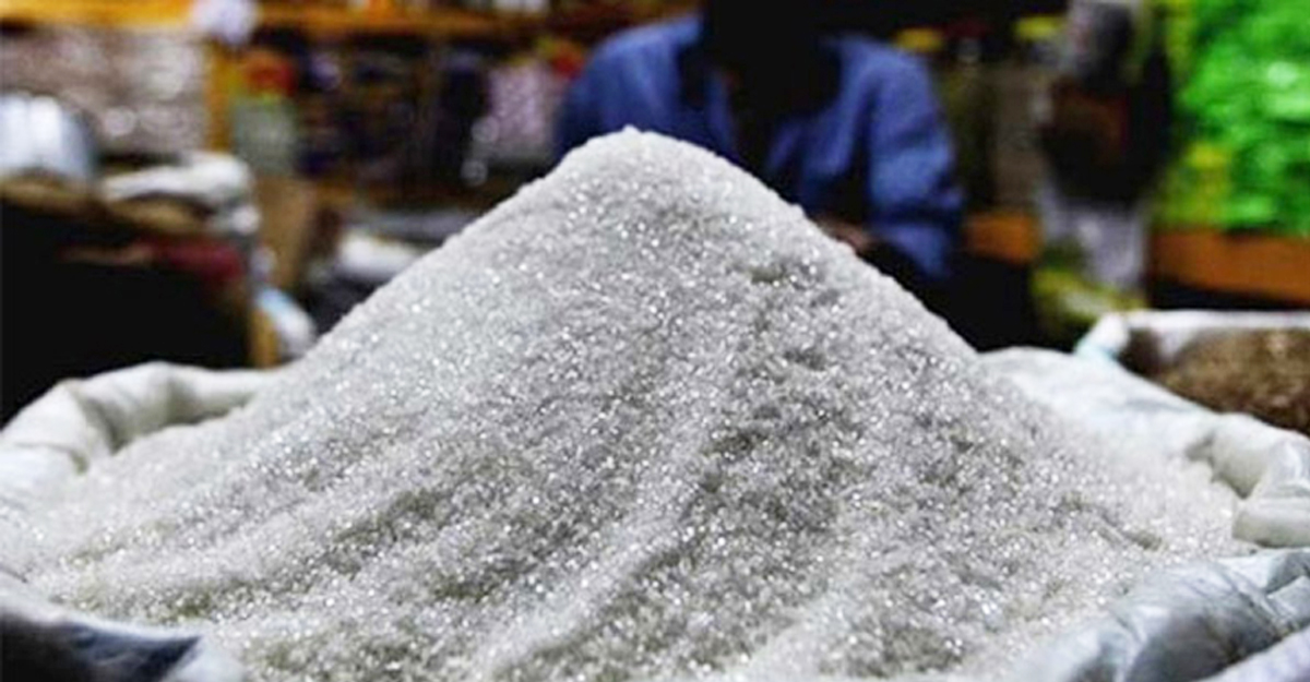 ১০ দোকান ঘুরে দুই দোকানে মিলছে চিনি