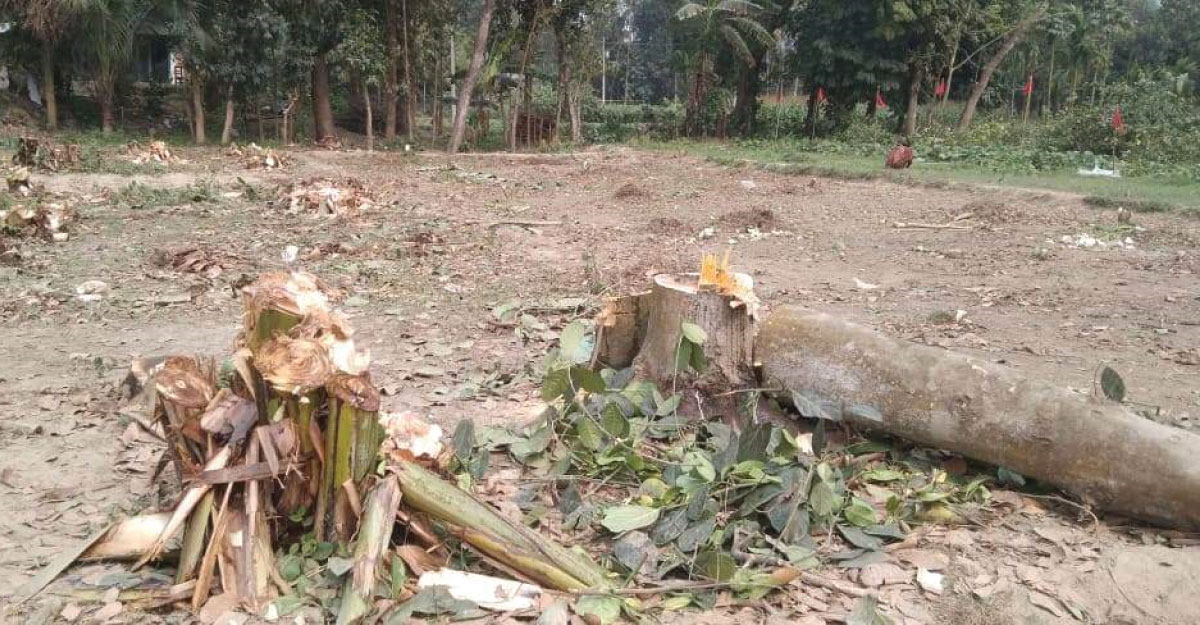 মাঠের জন্য আবেদন করে ব্যক্তিগত জমি দখলের চেষ্টার অভিযোগ