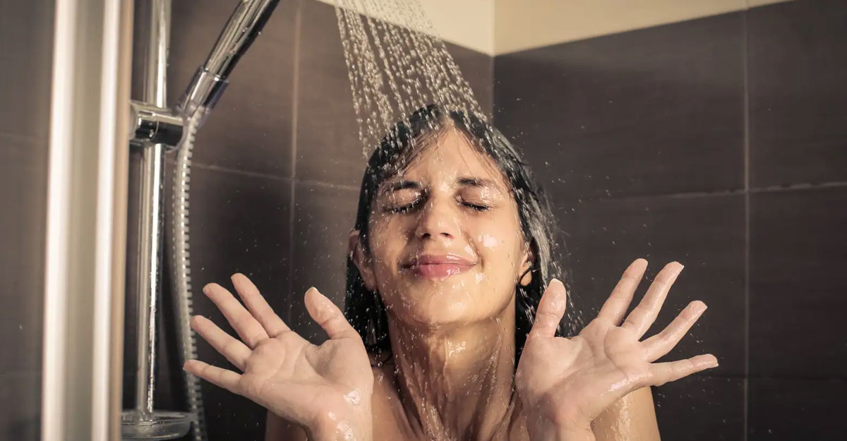 রোজ গোসলে মারাত্মক ক্ষতি, কত দিন পর করা উচিত?