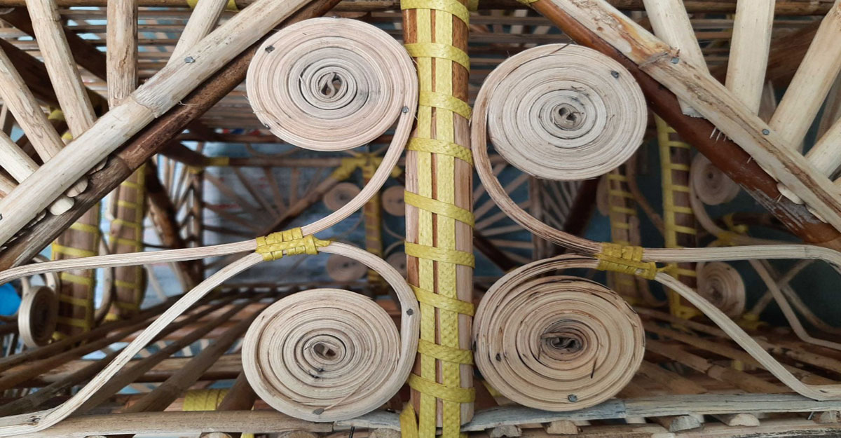 কারিগরের অভাবে হারিয়ে যাচ্ছে বেতশিল্প