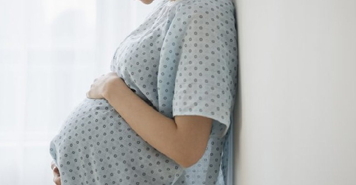 কুমিল্লায় চিকিৎসার জন্য হাসপাতালে যাওয়ার সময় গর্ভবতী মা নিহত