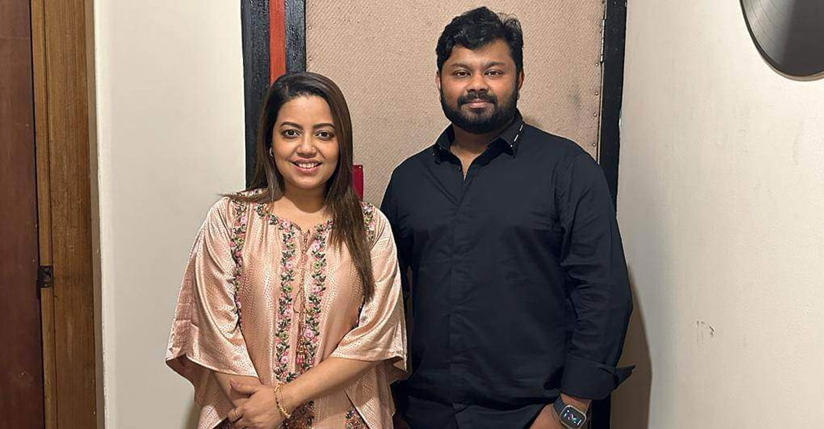 রিজভী-কনার তিন গান