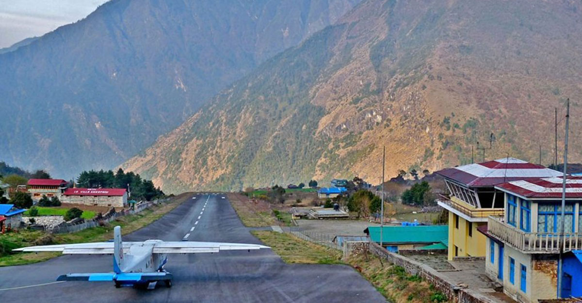 বিশ্বের সবচেয়ে ঝুঁকিপূর্ণ বিমানবন্দর নেপালে