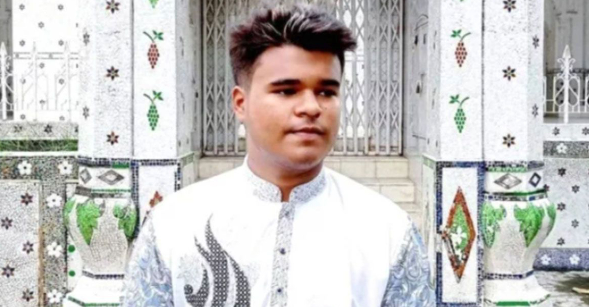 লরিচাপায় প্রাণ গেল মোটরসাইকেল আরোহী শিক্ষার্থীর