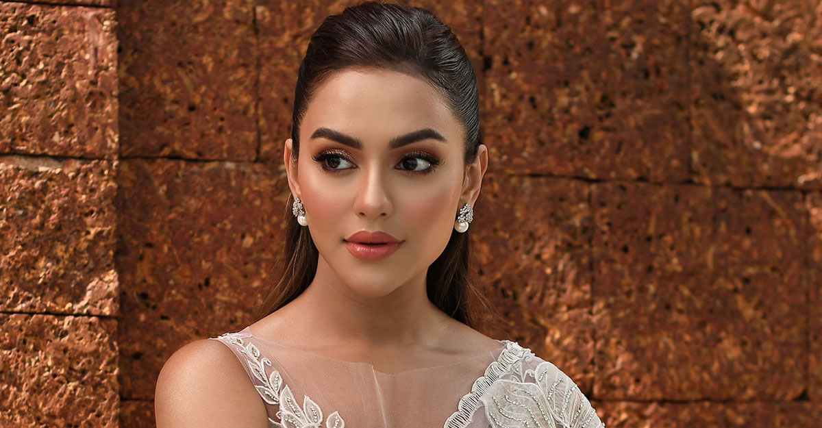 এক বছরে ছয় ছবি ফারিয়ার