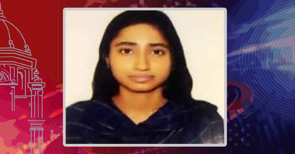 চয়নিকার বিশ্ববিদ্যালয়ে ভর্তির ব্যবস্থা করলেন জেলা প্রশাসক