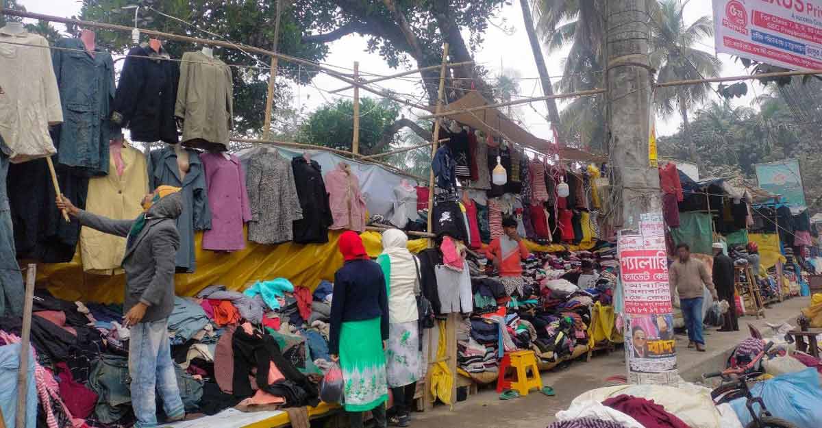 শীতে গরীবের ফুটপাতই ভরসা