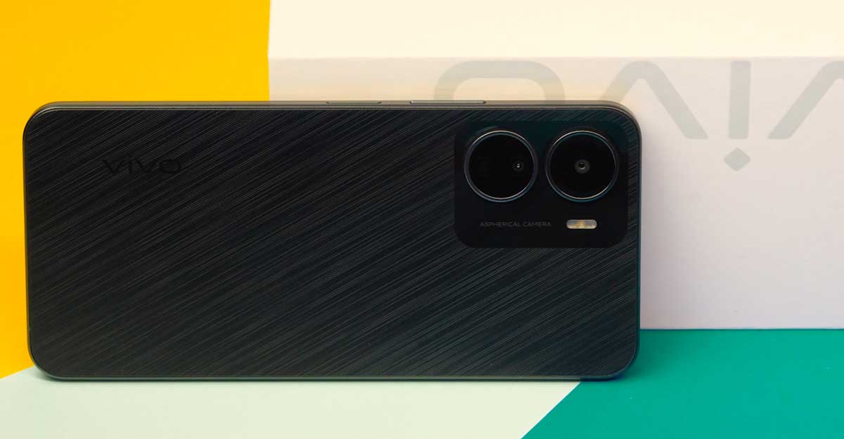 ভিভো ওয়াই১৬: এক টানা ১৮ ঘন্টা ভিডিও দেখাবে এই ফোন