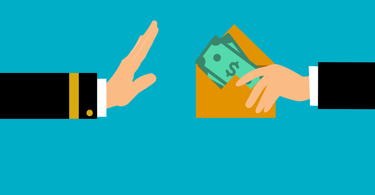 বেতনভুক্ত কর্মচারীর জন্য বকশিশ নেওয়া কি বৈধ?