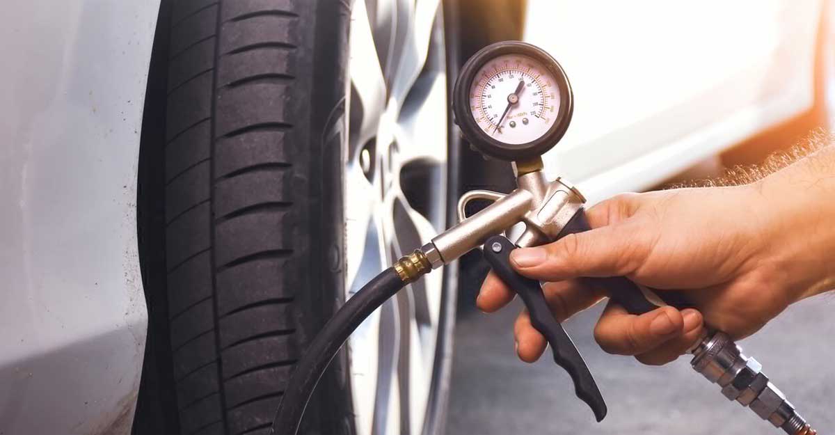 গাড়িতে ভালো মাইলেজ পেতে টায়ার প্রেসার কত রাখবেন?