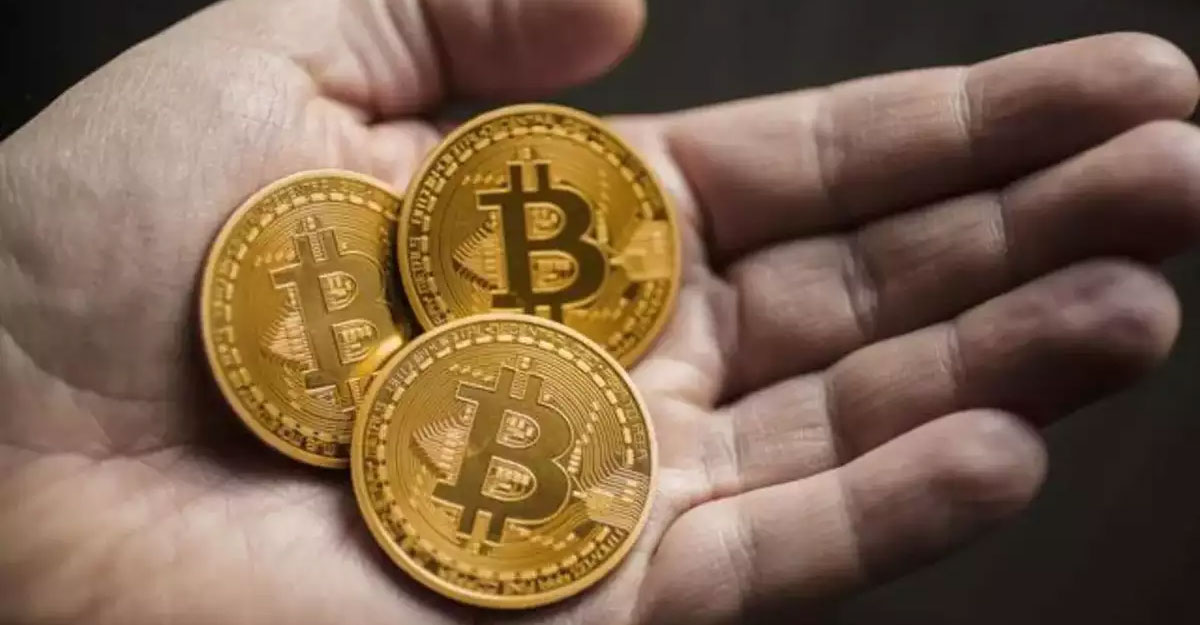 বিটকয়েনের দাম ছাড়াতে পারে লাখ ডলার!