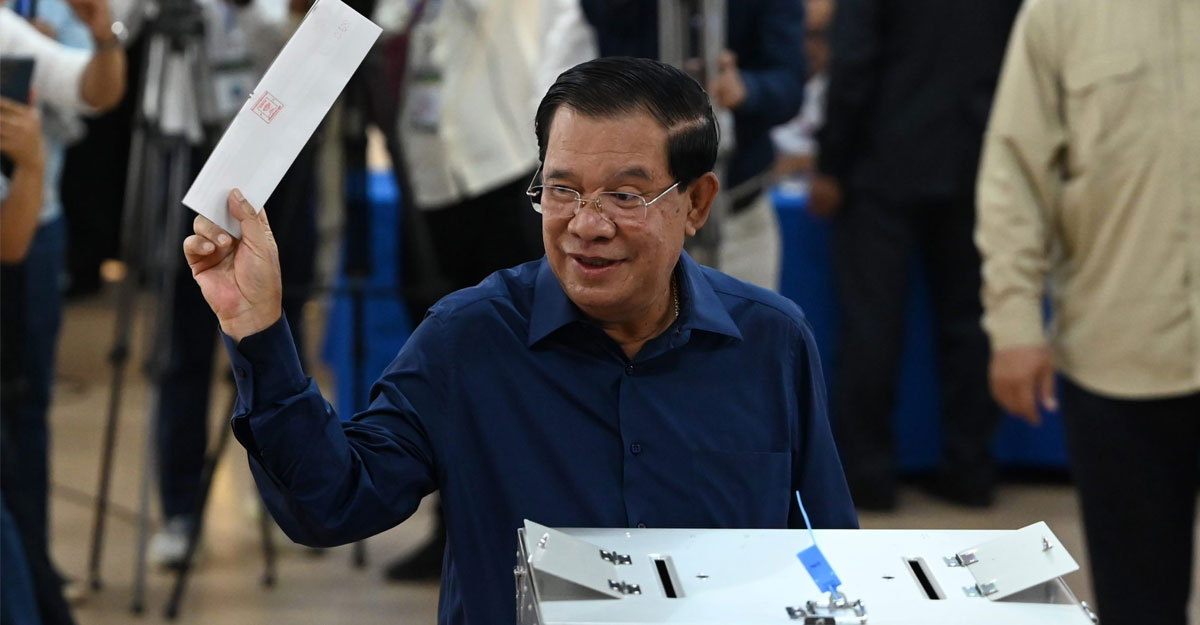 ‘একতরফা’ নির্বাচন, কম্বোডিয়ায় ভিসা নিষেধাজ্ঞা যুক্তরাষ্ট্রের