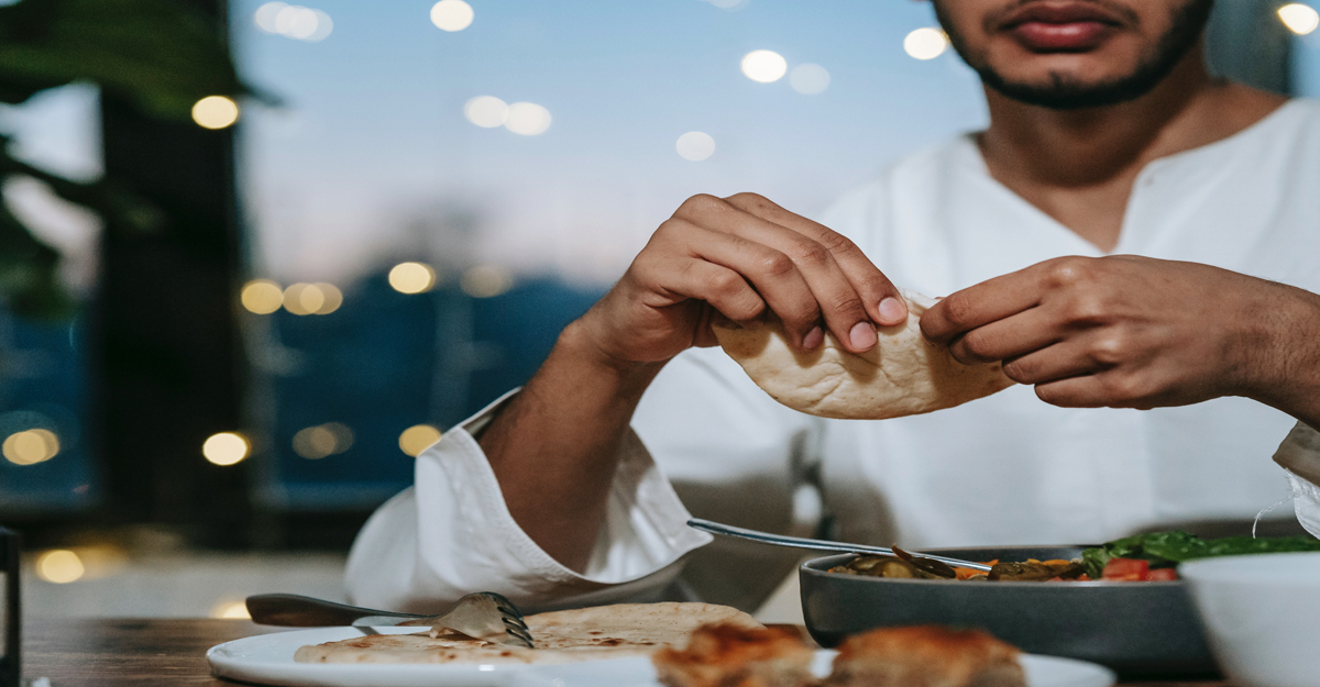 সারাদিন কতবার খাওয়া সুন্নত?