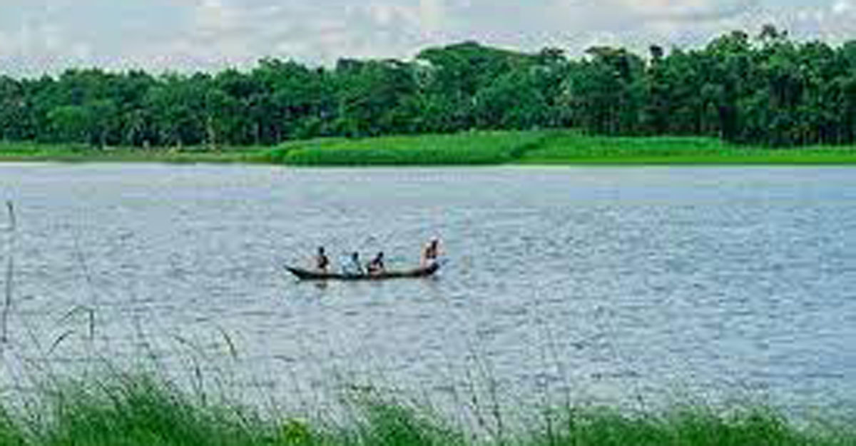 নৌকা থেকে নদীতে পড়ে কৃষক নিখোঁজ