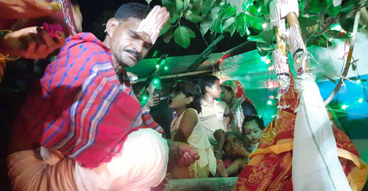 জয়পুরহাটে ধুমধাম করে বট-পাকুড় গাছের বিয়ে