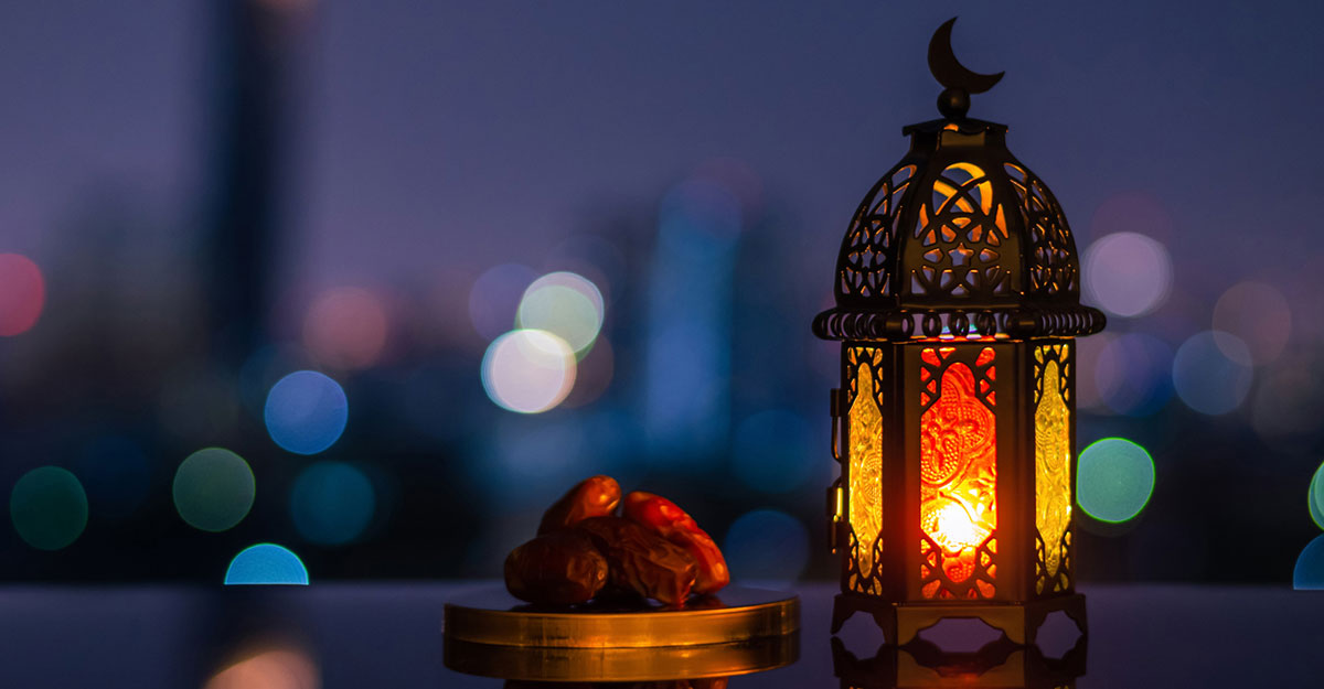 মহররমের প্রথম ১০ দিন রোজা নিয়ে হাদিস আছে কি?