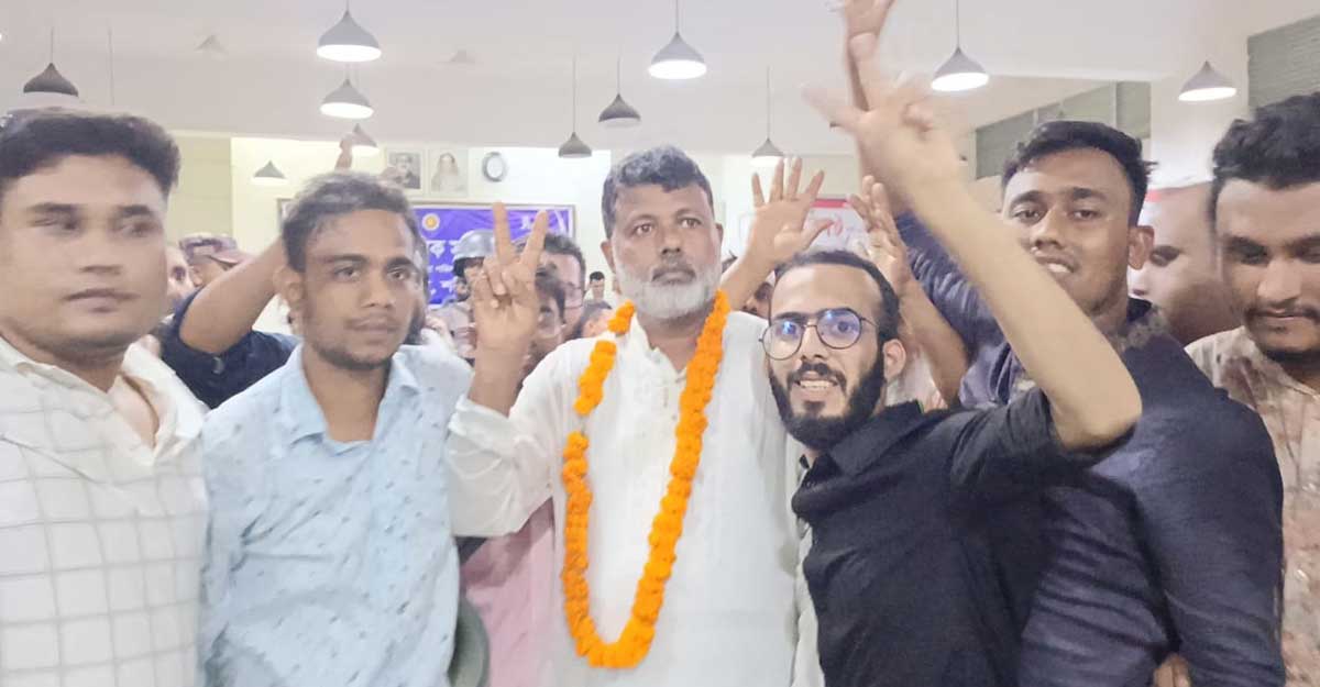 গোসাইরহাট পৌর নির্বাচনে নৌকাকে হারিয়ে স্বতন্ত্র প্রার্থীর জয়