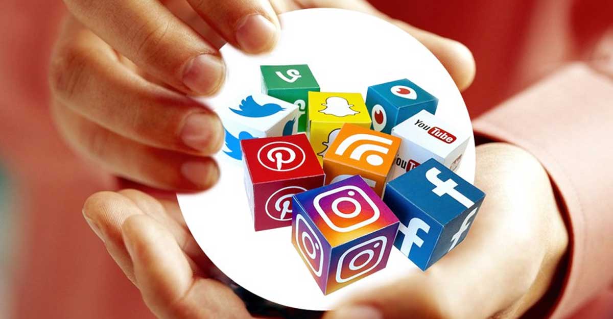 ইউটিউব ফেসবুক না টিকটক—কোন মাধ্যমে আয় বেশি?