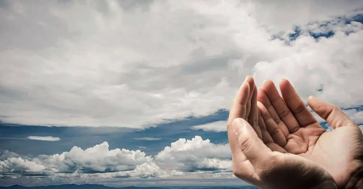 যে পাপ করলে তাকওয়া হারিয়ে যাবে