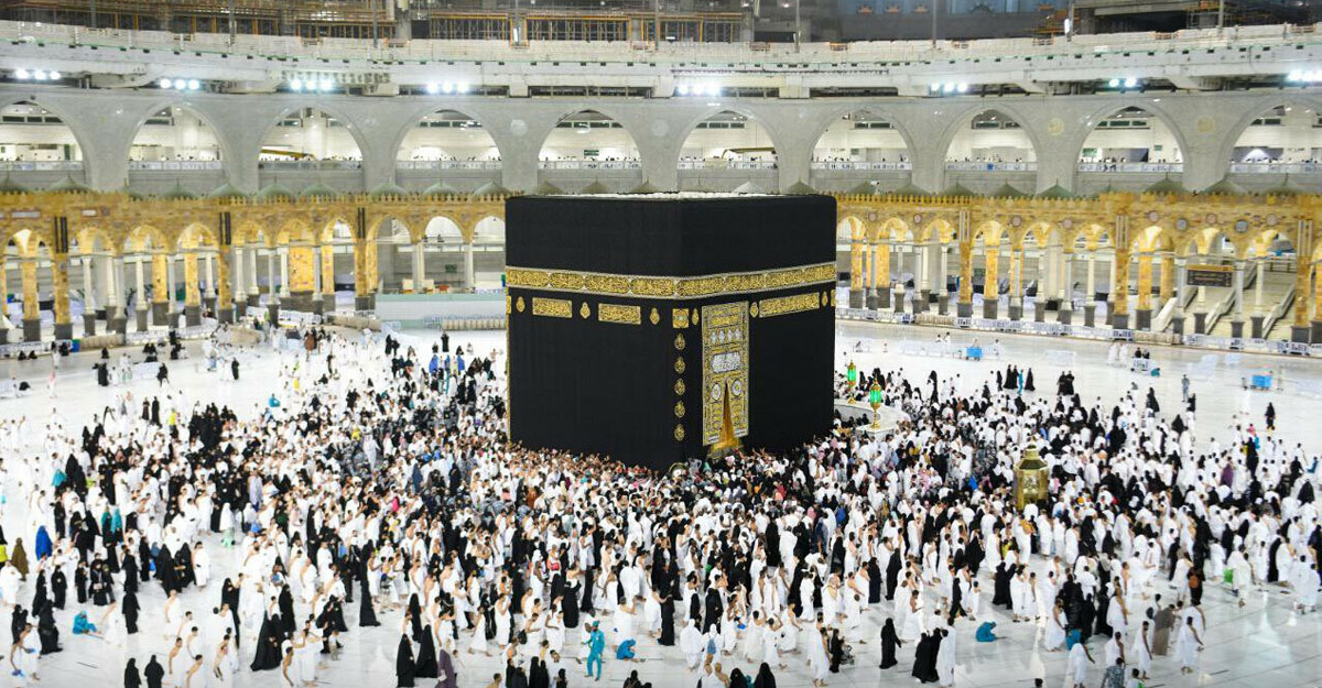 পাঁচ ভিসায় ওমরা পালনের সুযোগ