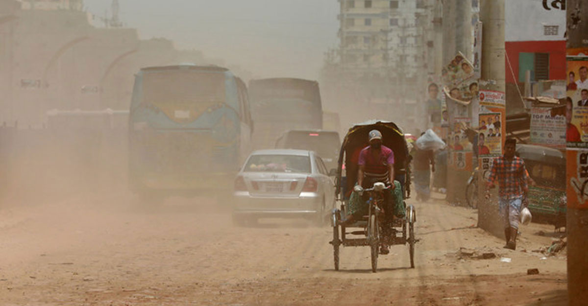 বায়ুদূষণে শীর্ষ ছয়ে ঢাকা