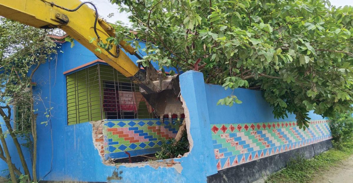 ব্রাহ্মণবাড়িয়ায় অবৈধ স্থাপনা উচ্ছেদ