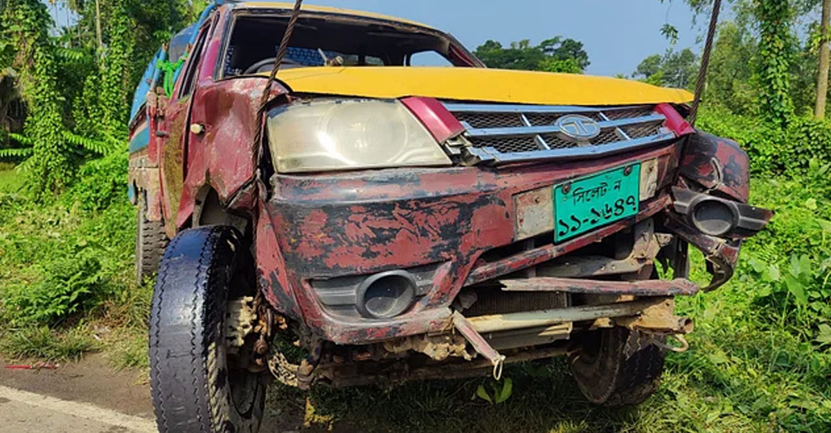 দুর্ঘটনার সময় ট্রাকের ড্রাইভার ঘুমিয়েছিলেন