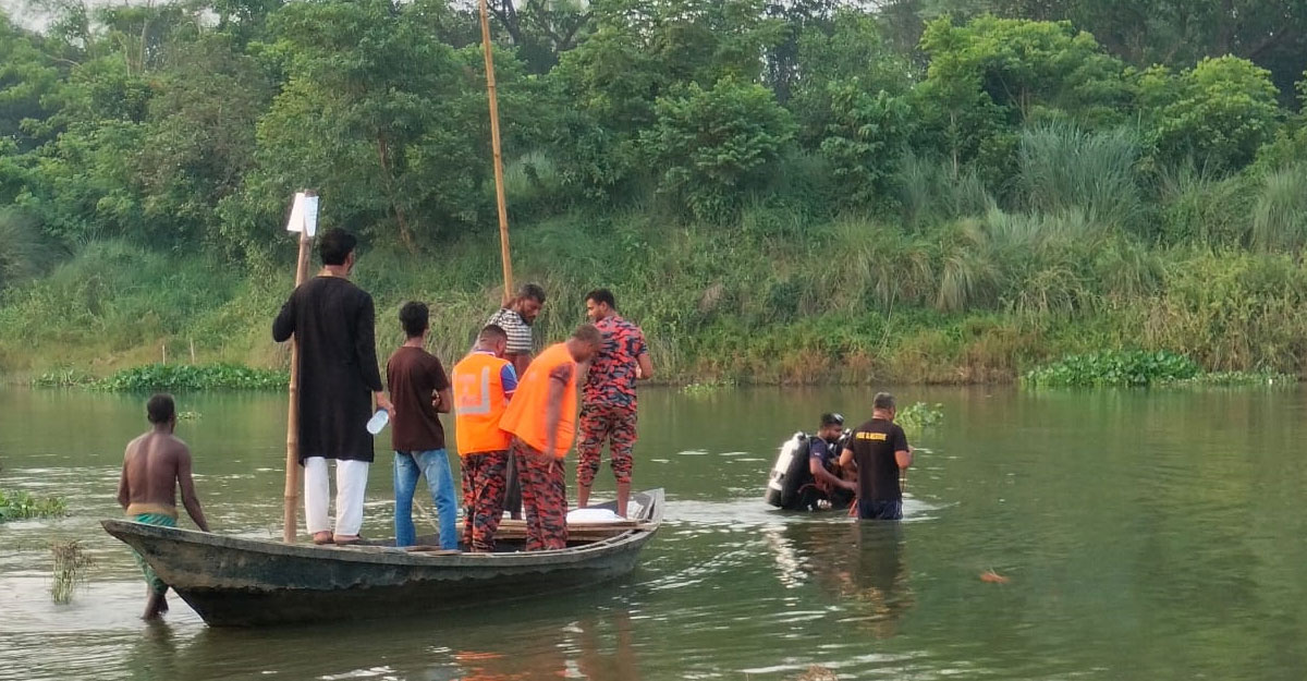 নদীতে গোসল করতে নেমে শিক্ষার্থী নিখোঁজ, রাতেও মেলেনি সন্ধান