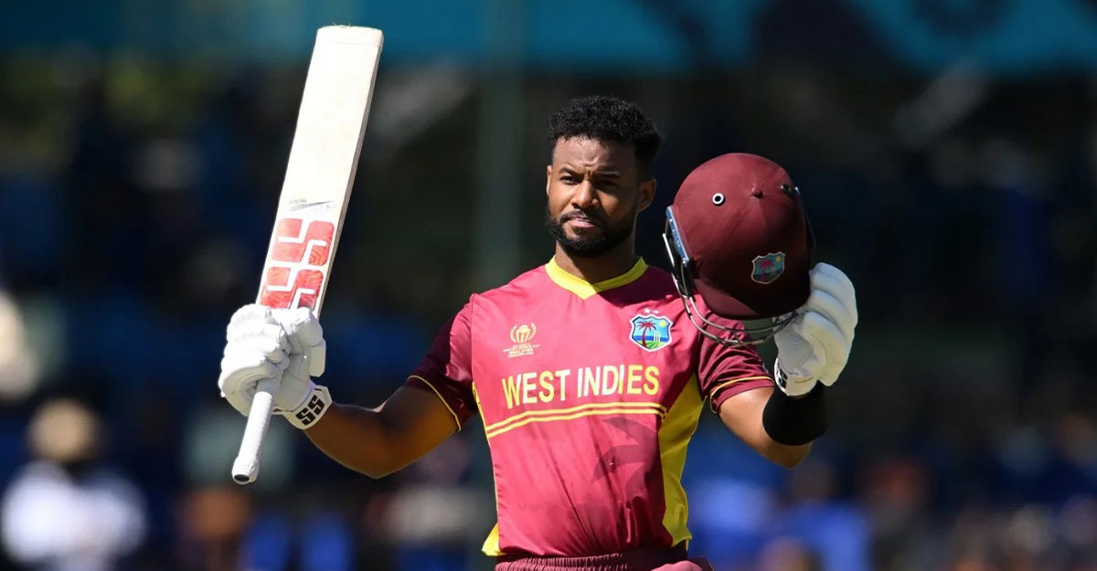 সেঞ্চুরি করে কোহলির রেকর্ড ভাঙলেন শাই হোপ