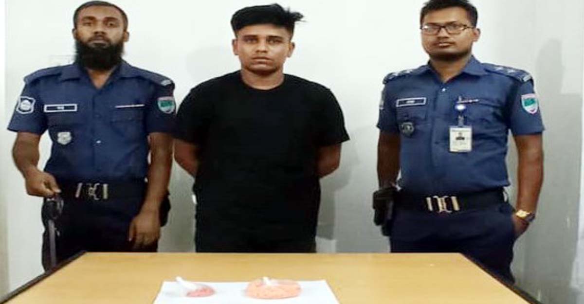 যুবকের পেটের ভেতরে মিলল ১৪৫৭টি ইয়াবা