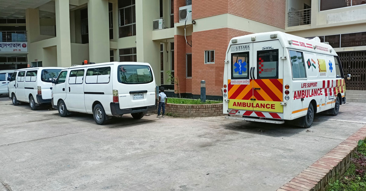 মাদারীপুরে মাইক্রোবাস উল্টে প্রাণ গেলো যাত্রীর
