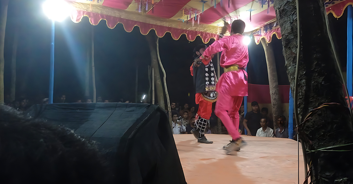 কামারখন্দে যাত্রাপালার মঞ্চেই অভিনেতার মৃত্যু