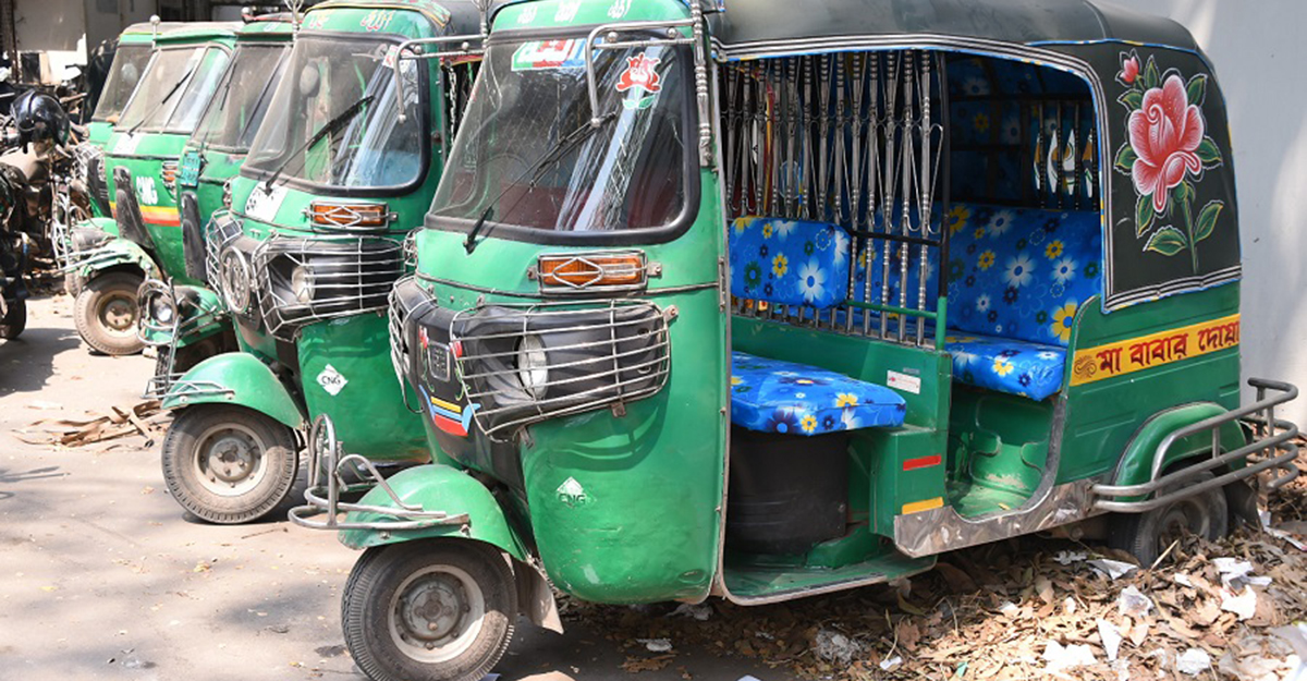 সিএনজিচালিত অটোরিকশা চোর চক্রের ৩ সদস্য গ্রেফতার