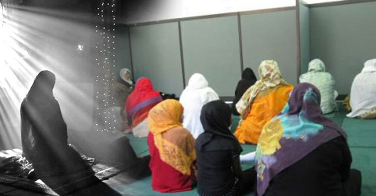 আদালত-মার্কেট-কলেজে নারীদের নামাজের ব্যবস্থা চেয়ে নোটিশ