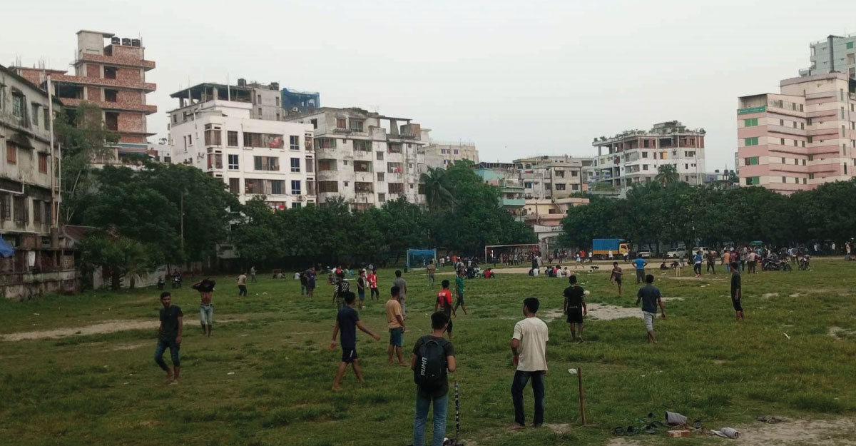 হারিয়ে যাচ্ছে বগুড়ার খেলার মাঠ