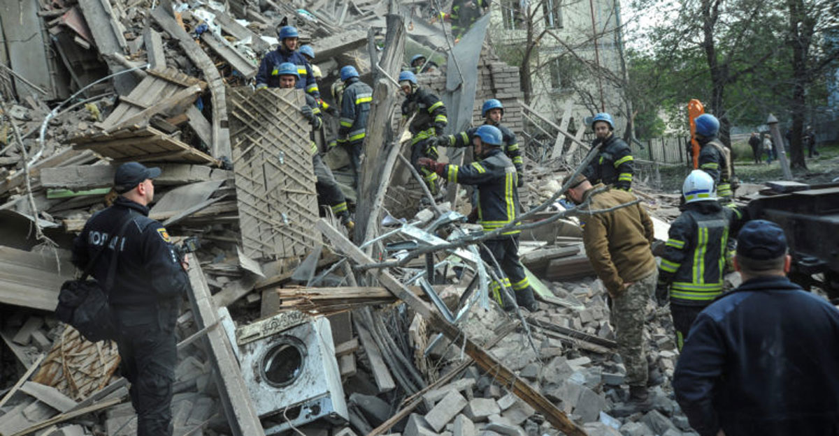 ইউক্রেনের জাপোরিঝিয়ায় রাশিয়ার ক্ষেপণাস্ত্র হামলা, হতাহত ২৬