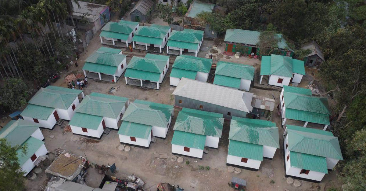 ঘর পেয়ে খুশি আশুগঞ্জের ১৩৬ পরিবার