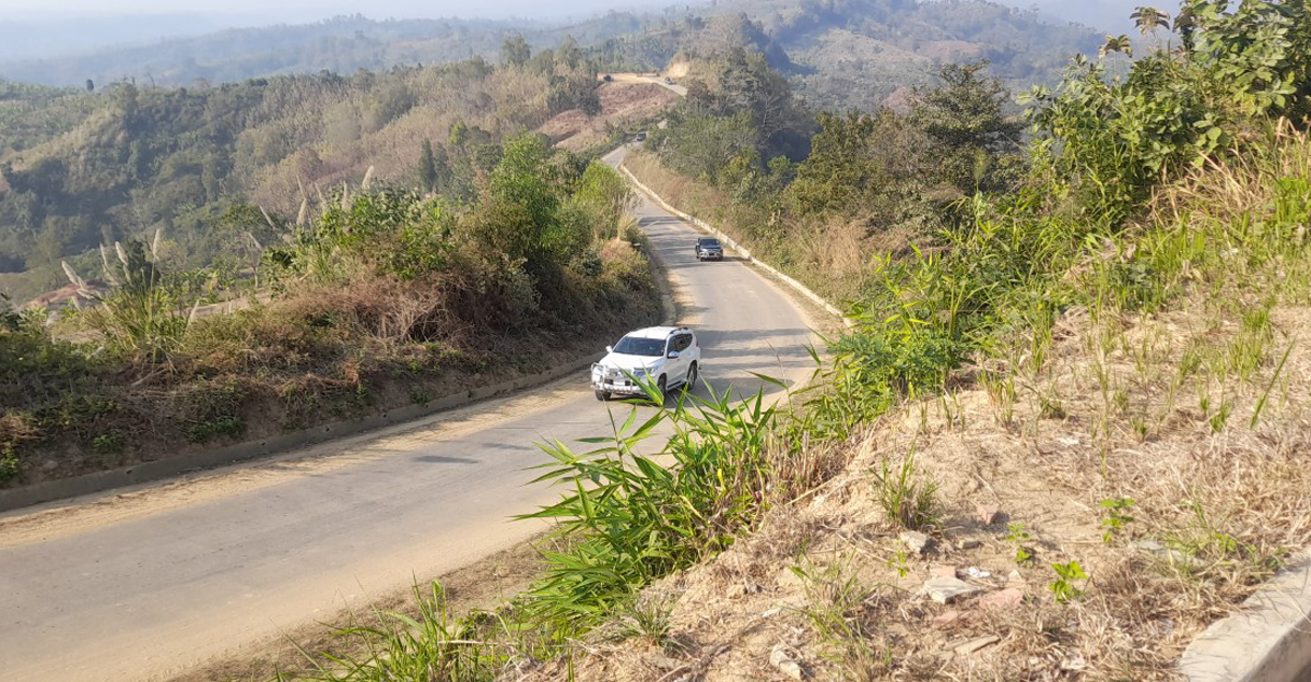 থানচিতে সন্ত্রাসী হামলা: ট্রাকচালক গুলিবিদ্ধ, নিখোঁজ ৪